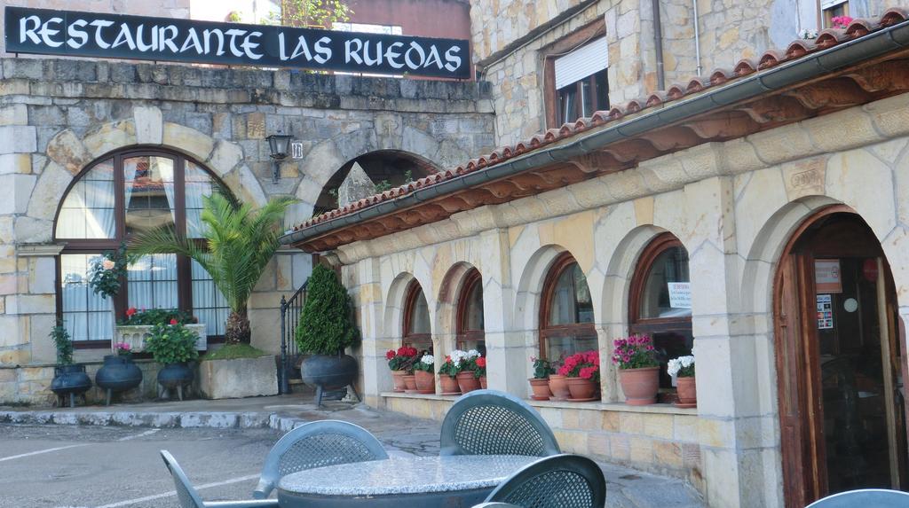Hotel Las Ruedas Laredo Esterno foto